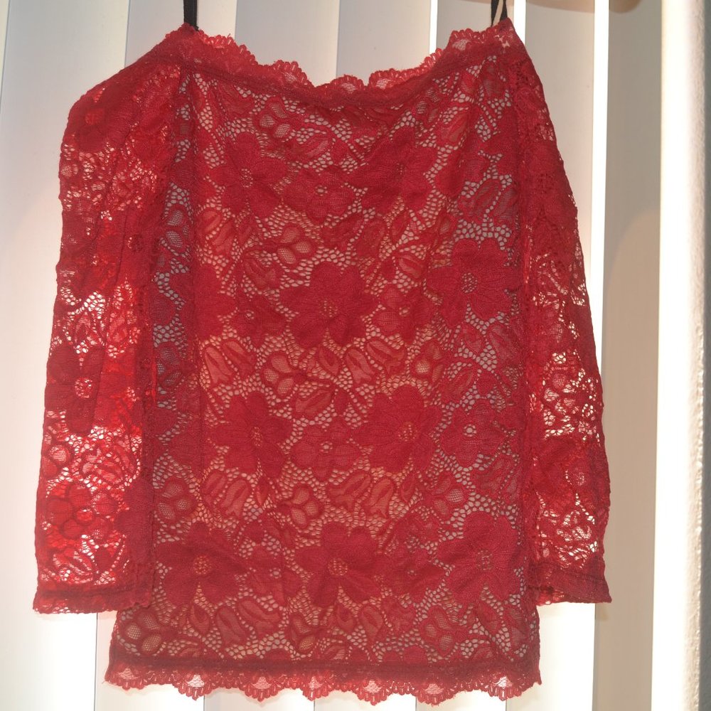 Bright red 3/4 sleeve lace off the shoulder top